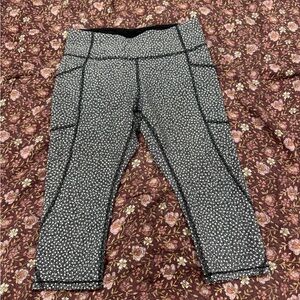 Lululemon Athletica Black and White Patterned Capris